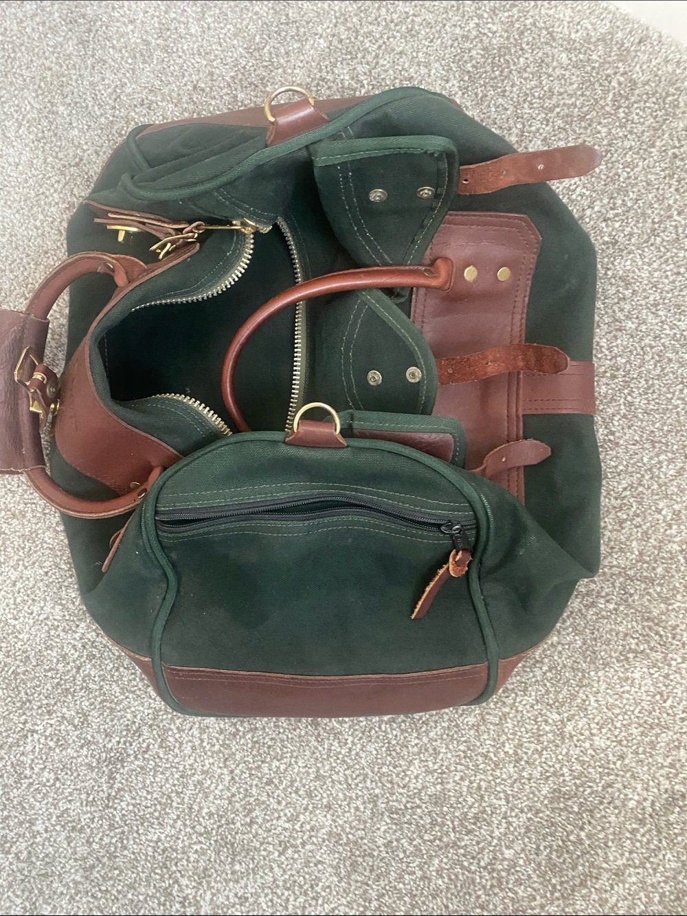 Orvis Dark Green Canvas Travel Duffel with Brown Leather Trim - Picture 4 of 4